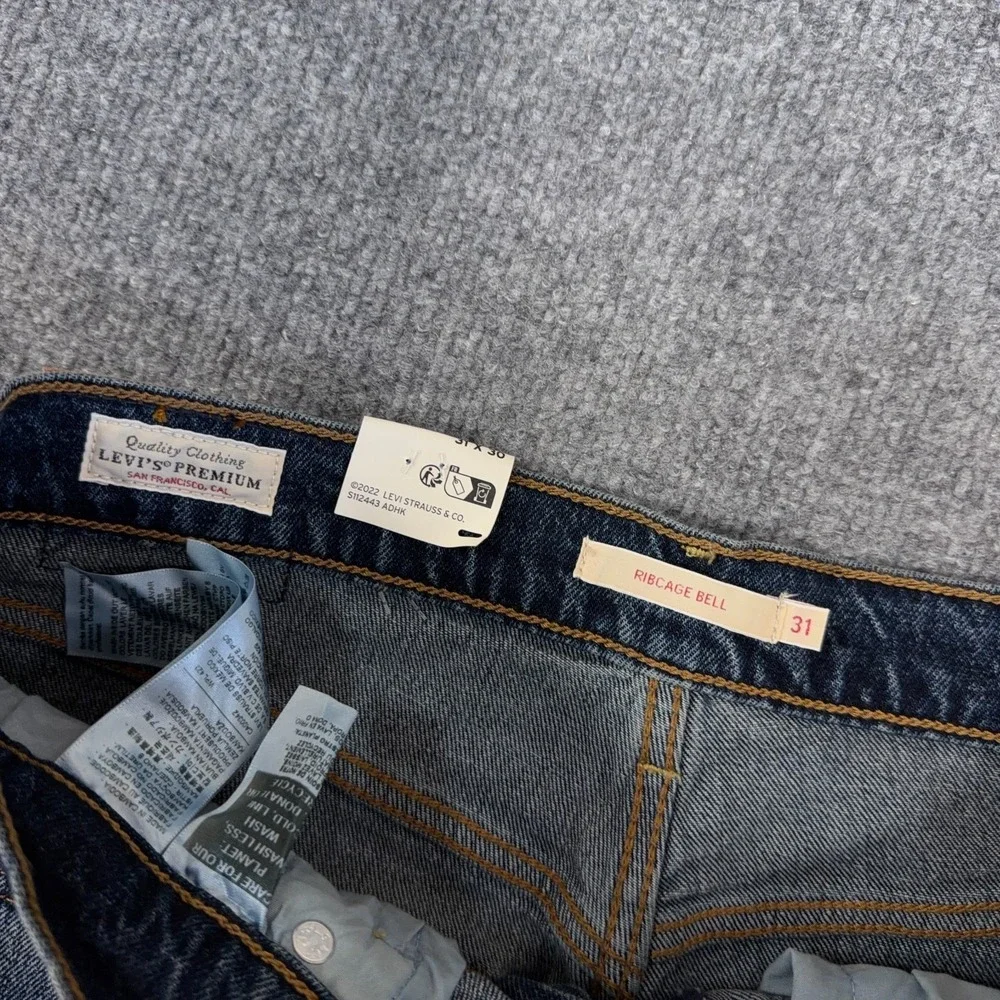 Levis Premium Jean Women 31x30 Ribcage Bell Wide Leg Boot Cut Super High Waist - Picture 9 of 15